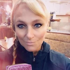 Meet your Posher, Tina